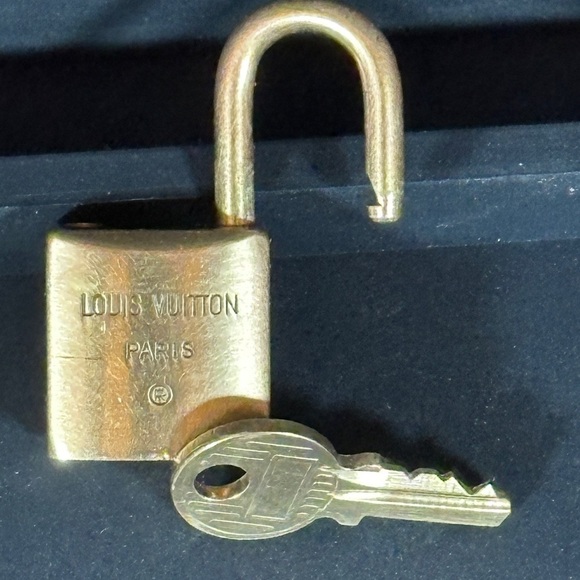 # 202 Louis Vuitton Lock and Key - Picture 7 of 7